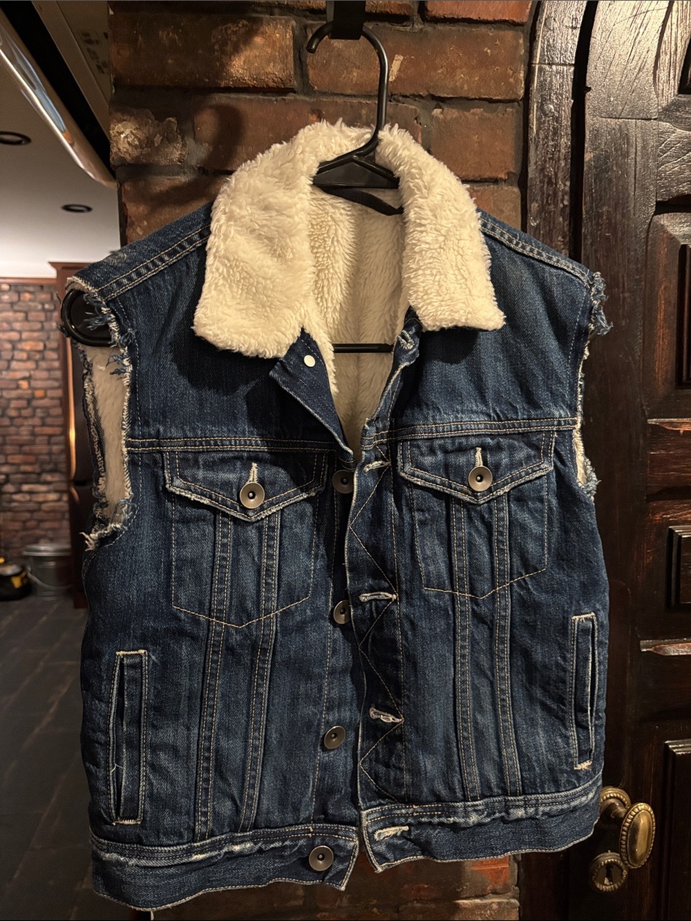Women’s helmut Lang Dark eBlue Denim Sherpa-Lined Vest